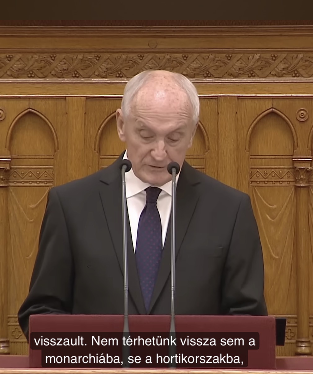 Védett: 📌Miért ennyire megengedő a kommunizmussal Baka András?